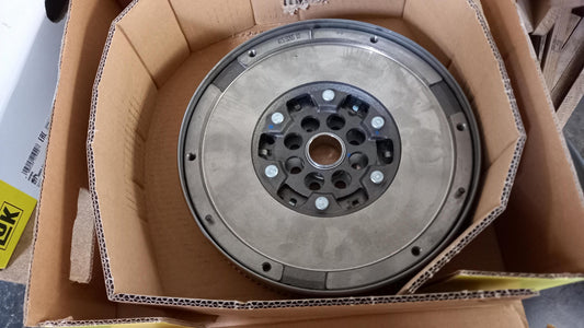 LUK für OPEL Astra H Corsa D Meriva A 1.7 CDTI Schwungrad 415026510