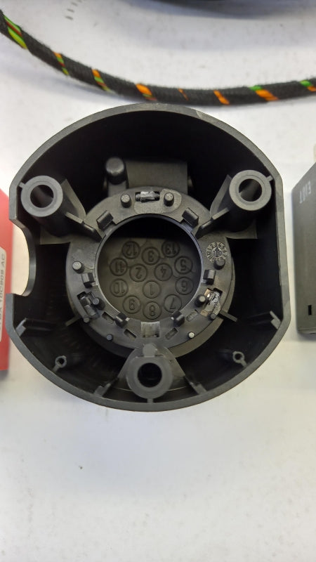 Original OE FORD Anhängerkupplung Elektrosatz 1520928