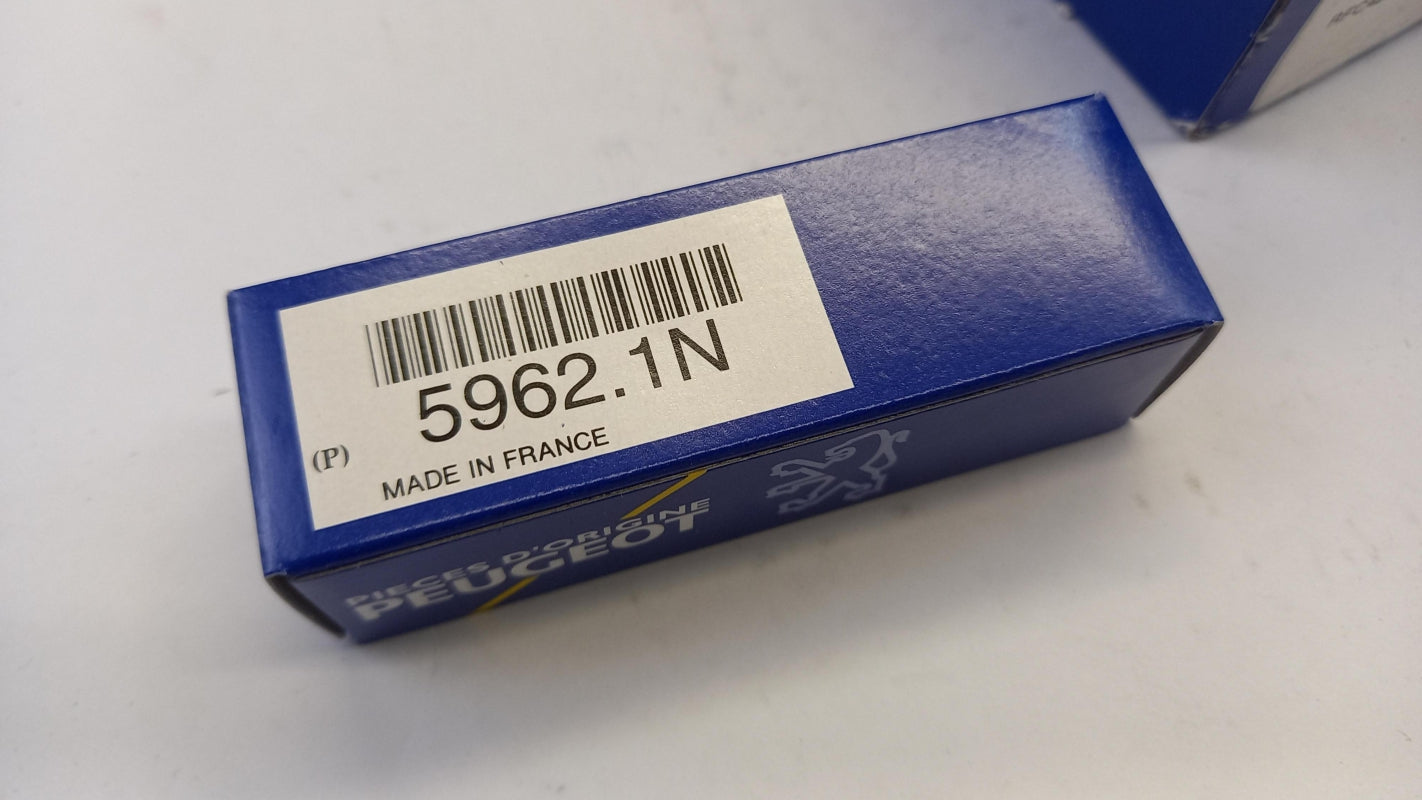 Original CITROEN Xantia Zündkerze 59621N