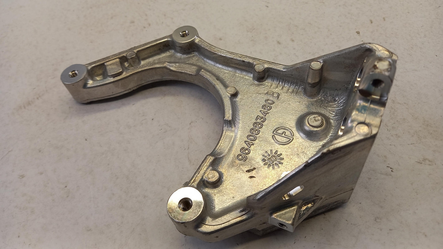 Original OE Peugeot Halter 1628ZN