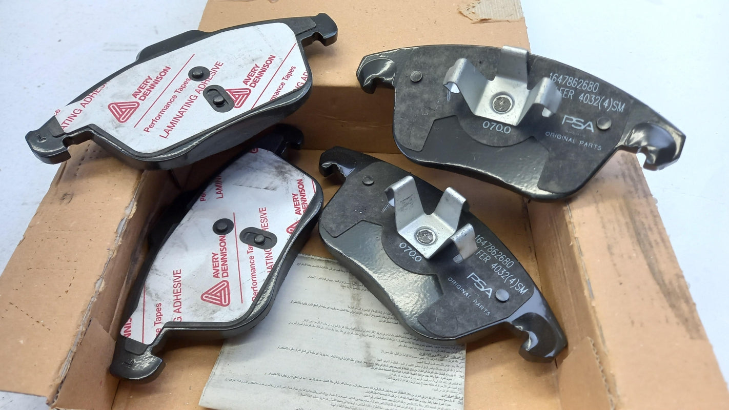 Original CITROEN C4 PEUGEOT 207 208 307 Bremsbeläge vorne 1647862680