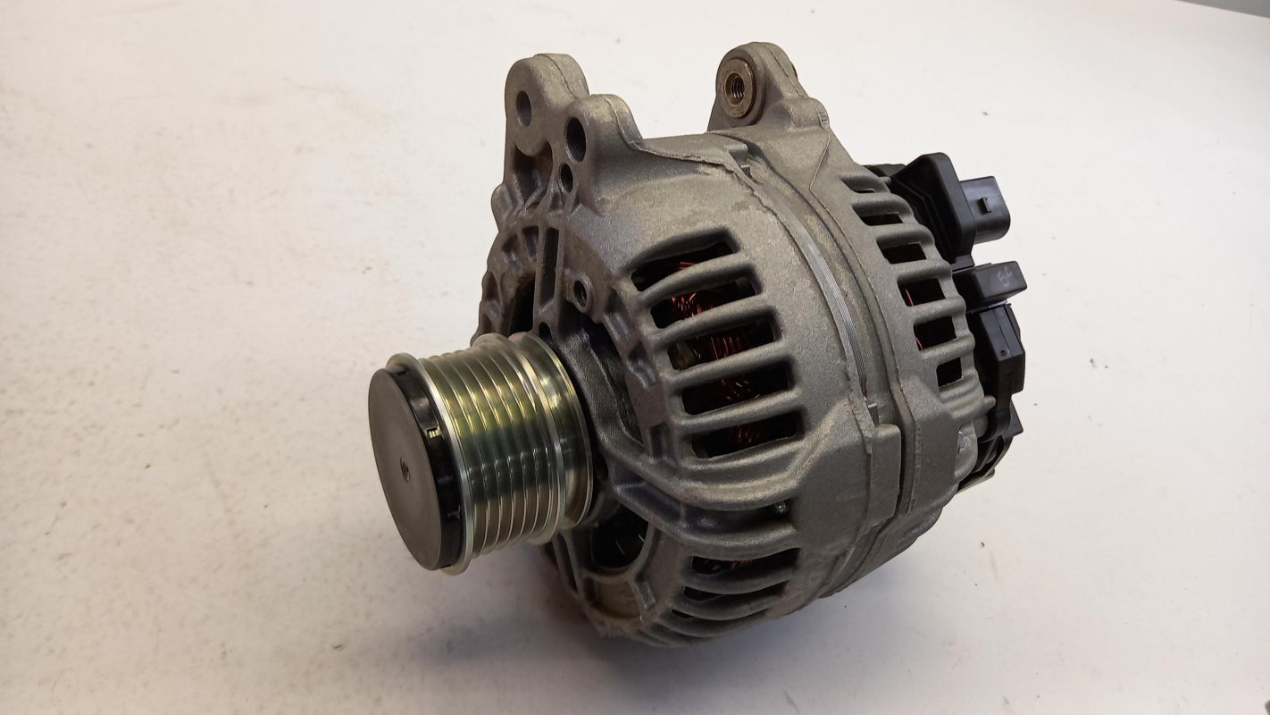 Original JEEP Compass Patriot DODGE Caliber Lichtmaschine K05033757AB