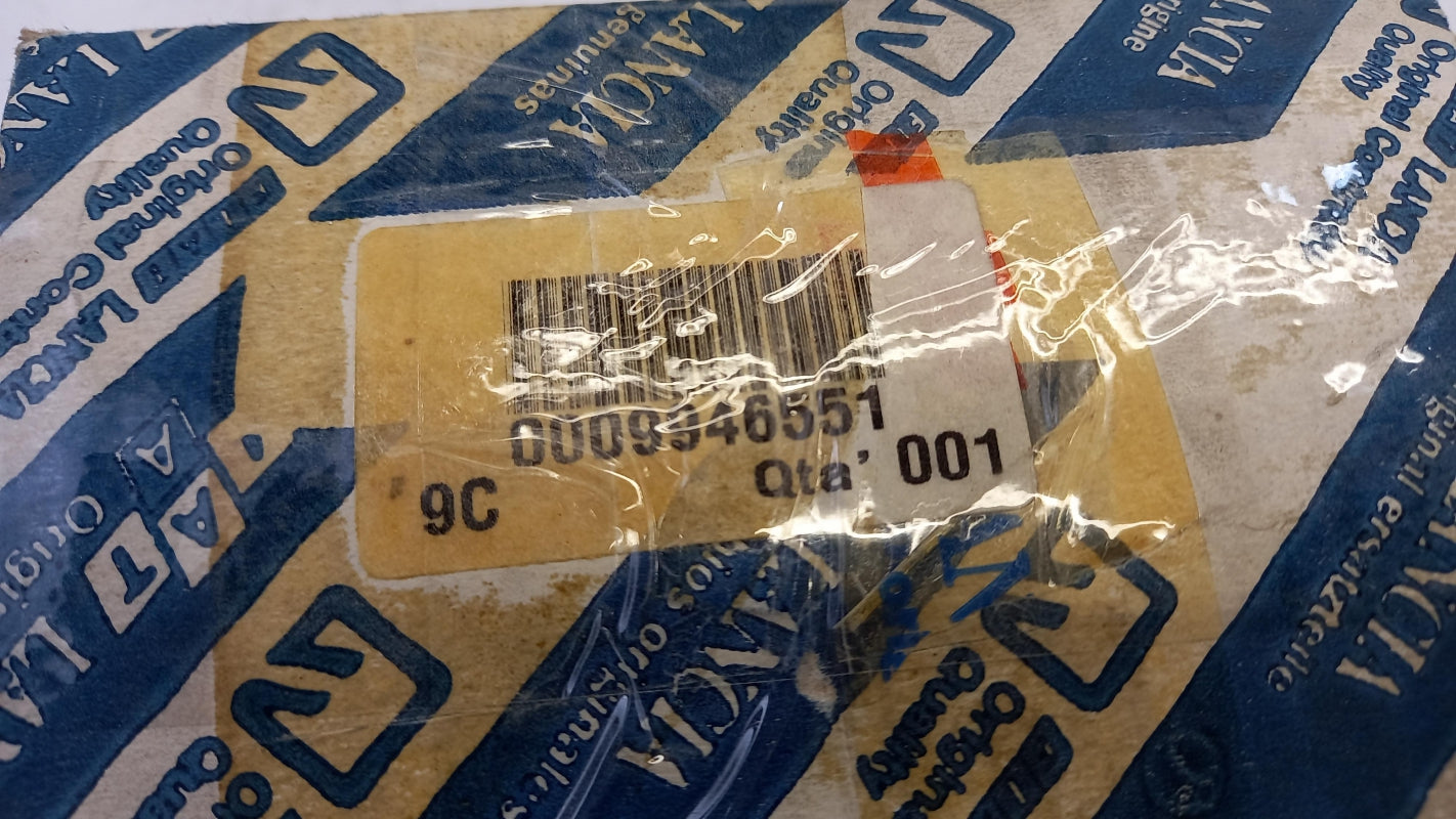 Original FIAT Punto 93-97 Generatorregler Halter 9946551