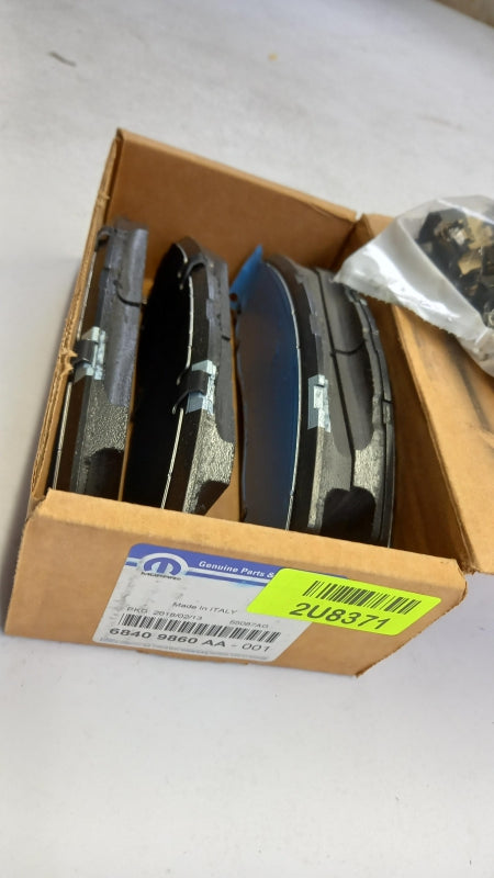 Original JEEP Wrangler JL 2018-2020 Bremsbeläge Vorne K68409860AA