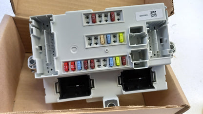 Original JEEP Cherokee Sicherungskasten K68233381AD