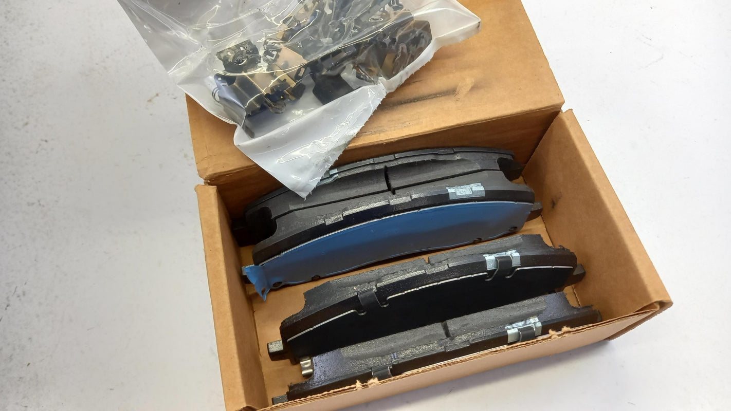 Original JEEP Wrangler JL 2018-2020 Bremsbeläge Vorne K68409860AA