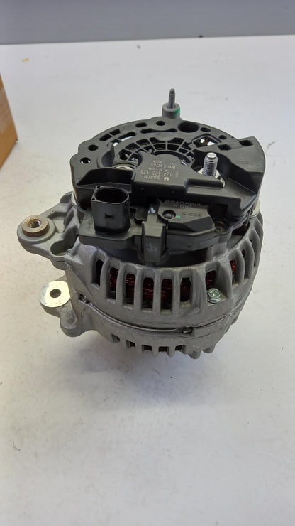 Original JEEP Compass Patriot DODGE Caliber Lichtmaschine K05033757AB