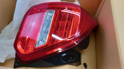 Original OE SUZUKI Heckleuchte 3560453RV0