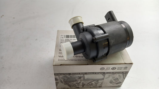 Original OE Volkswagen Zusätzliche Wasserpumpe 078121601A