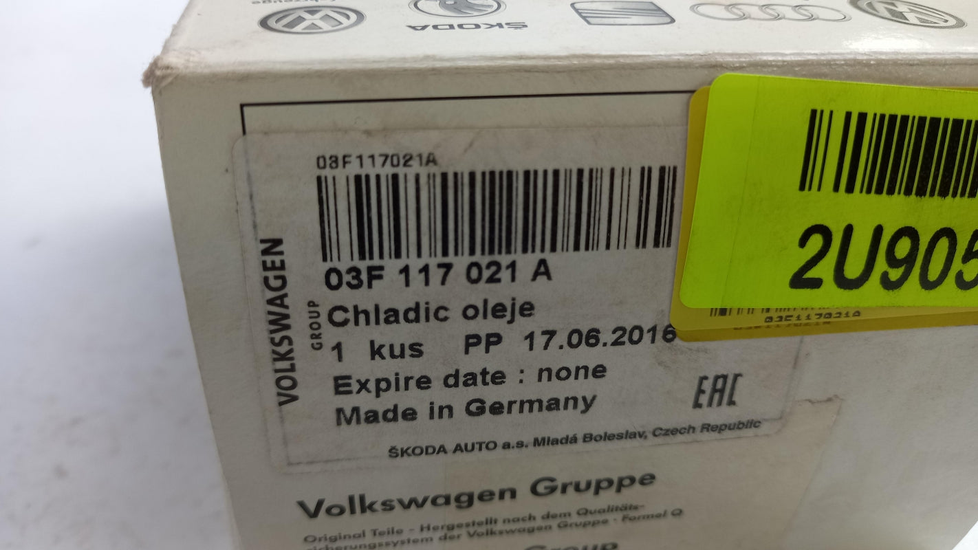 Original AUDI A1 A3 VW Golf Polo Touran SKODA Fabia 1.2 Motorölkühler 03F117021A
