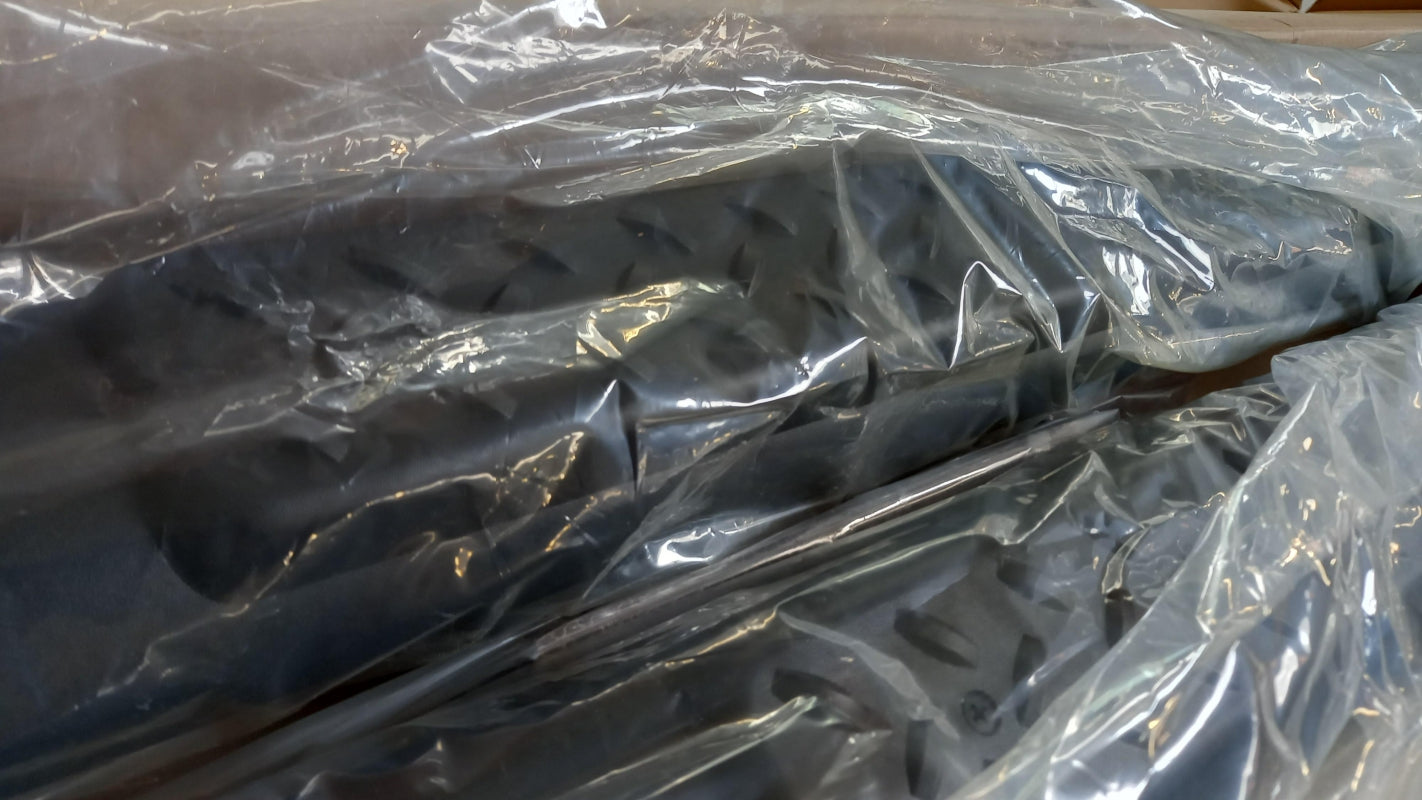 Original JEEP Wrangler 2-türig Trittbretter mattschwarz K82210561AF