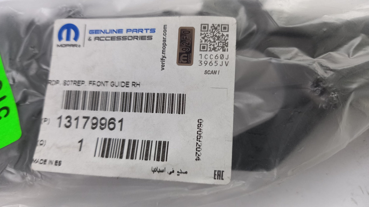 Original OPEL Corsa D Stoßfänger Halterung vorne rechts 13179961