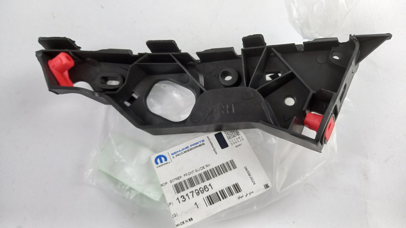 Original OPEL Corsa D Stoßfänger Halterung vorne rechts 13179961