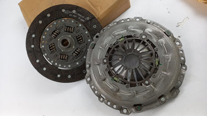 Original MITSUBISHI ASX GA 1.6 DI-D Kupplungssatz 2300A056