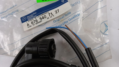 Original MERCEDES-BENZ Atego Kabelbaum Heckleuchte A6765407127