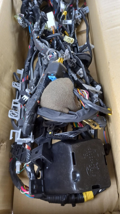 Original HYUNDAI Elantra CA 2000-2006 Motor Kabelbaum 915002D000