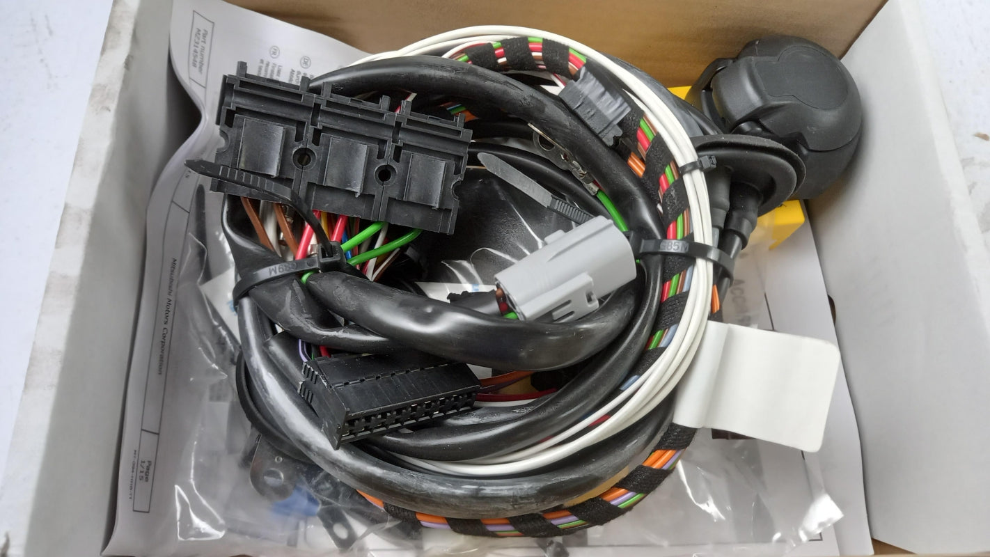 Original MITSUBISHI ASX I Anhängerkupplung Elektrosatz 13-pol MZ314548