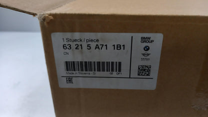 Original OE BMW Heckleuchte 63215A711B1