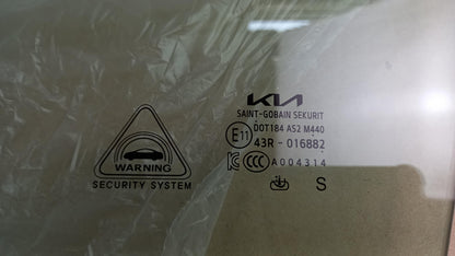 Original OE HYUNDAI/KIA 82410AT020