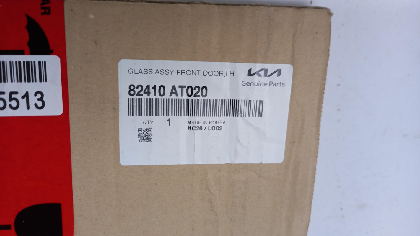 Original OE HYUNDAI/KIA 82410AT020