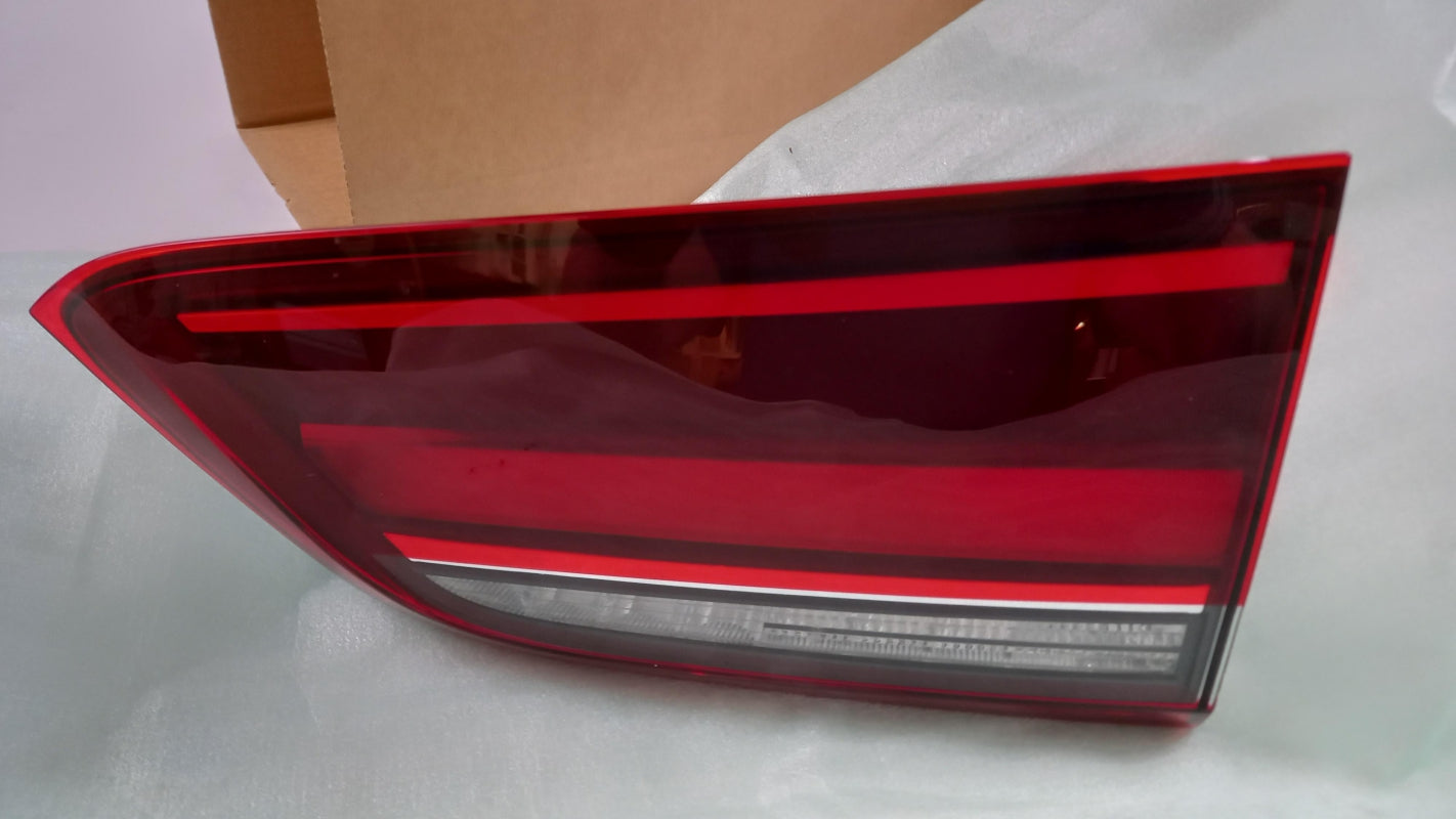 Original BMW X1 F48 LED Heckleuchte Rücklicht innen rechts 63217477718