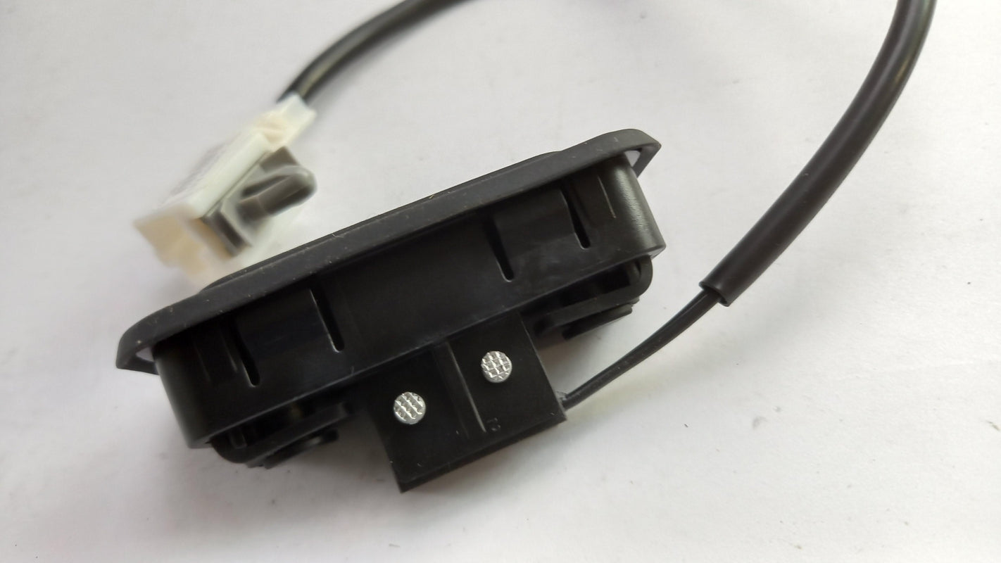 Original OE MITSUBISHI Schalter MN301658