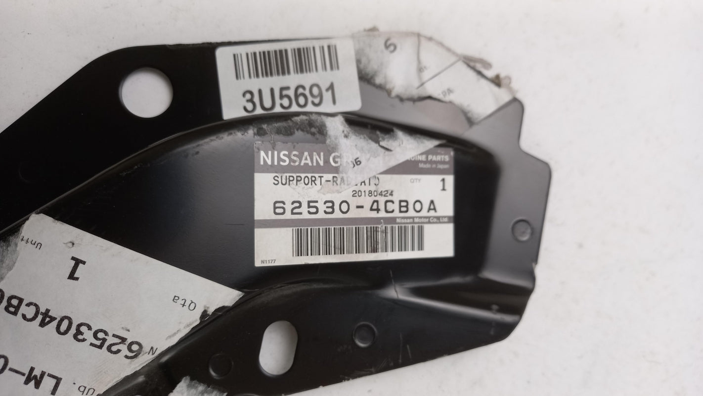 Original NISSAN X-Trail T32 Kühler Querträger unten 625304CB0A