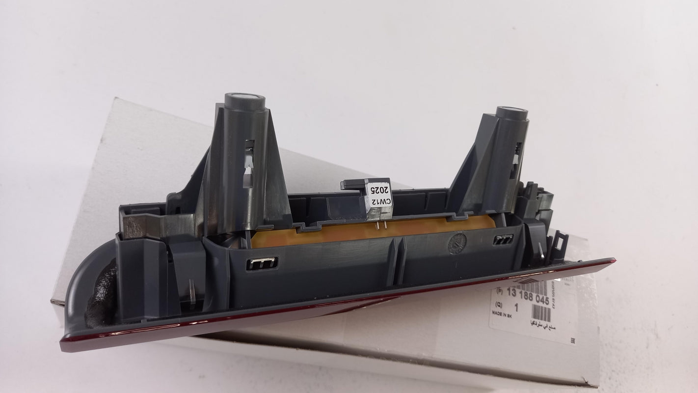 Original OPEL Corsa-D Zusatzbremsleuchte 13188045