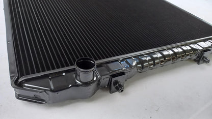 Original OE NISSAN Wasserkühler 2141063G00