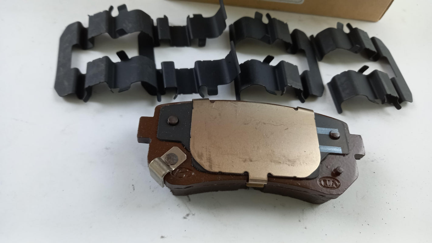 Original HYUNDAI Tucson / IX35 KIA Sportage Bremsbeläge Hinten 583022YA50