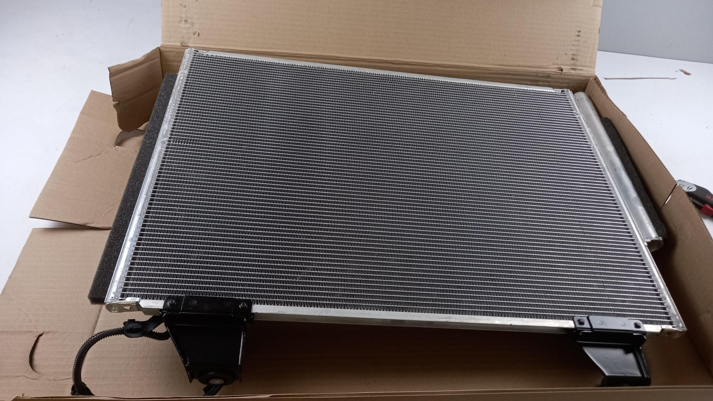 Original TOYOTA Hilux 2005-2015 Klimakondensator 884600K120