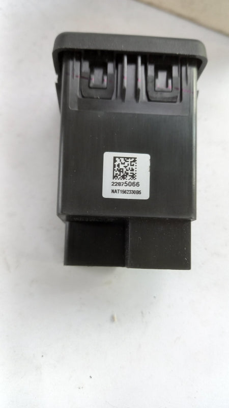 Original OE OPEL USB/AUX Buchse 22875066