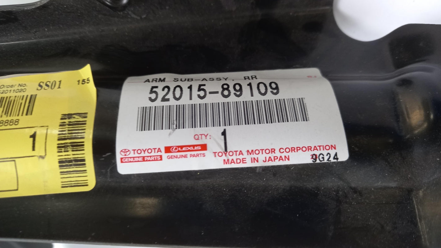 Original OE TOYOTA Stoßfänger Halterung 5201589109