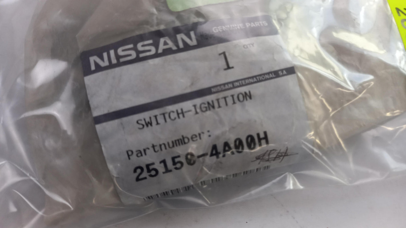 Original OE NISSAN Zündschloss Schließzylinder 251504A00H
