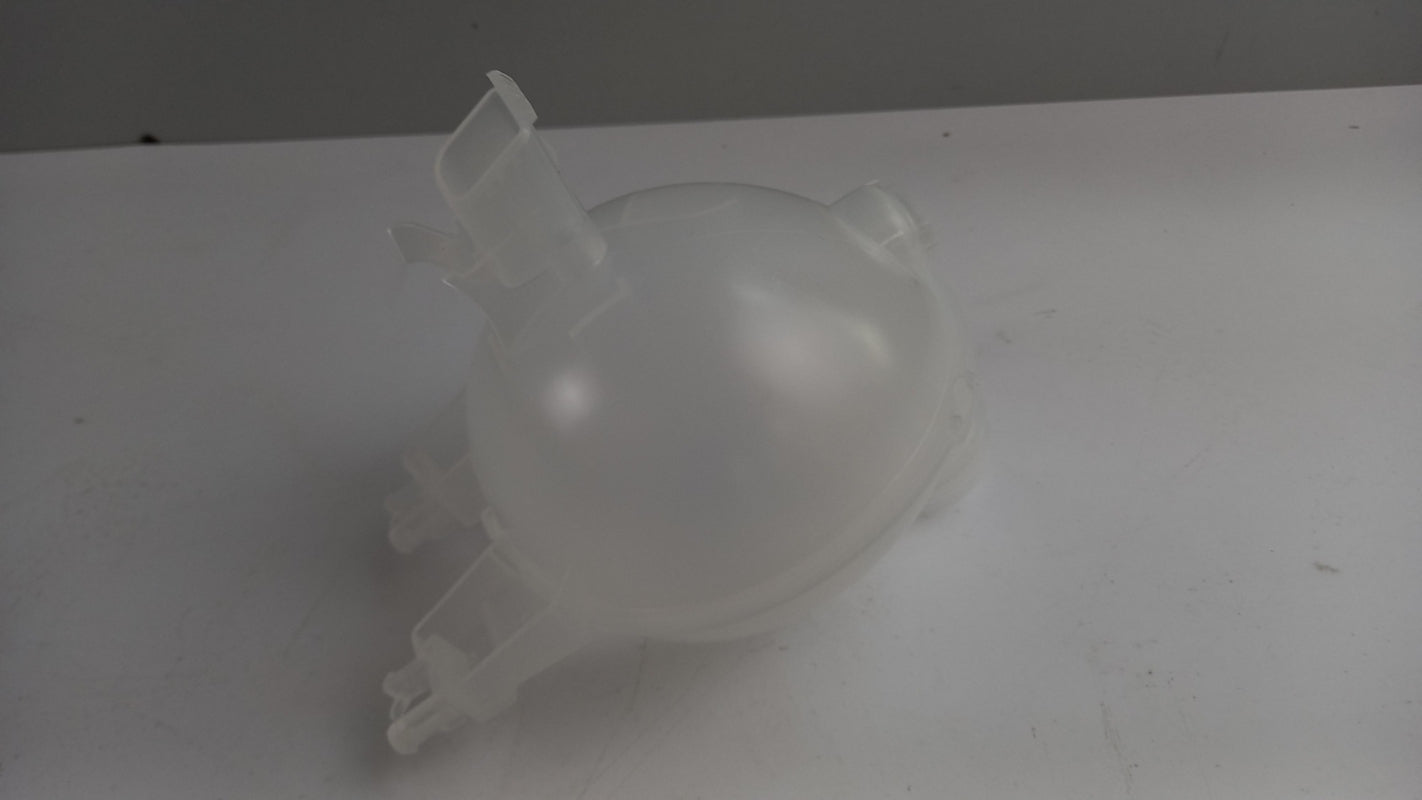 Original PSA C2 C3 207 208 2008 301 C-ELysee Kühlmittelbehälter 9800777280