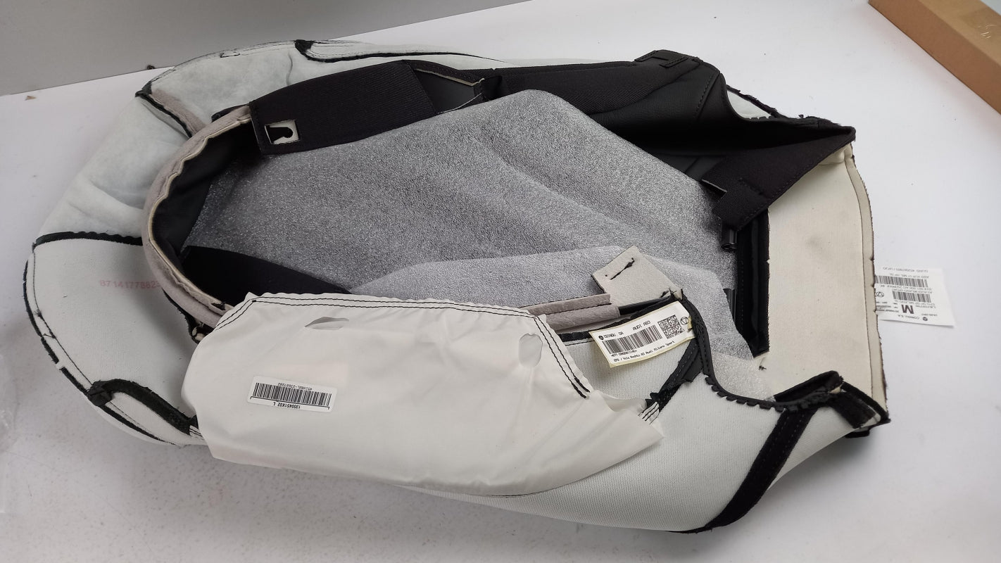 Original AUDI A3 Sitzbezug Schwarz Leder 8V4881806AG25D