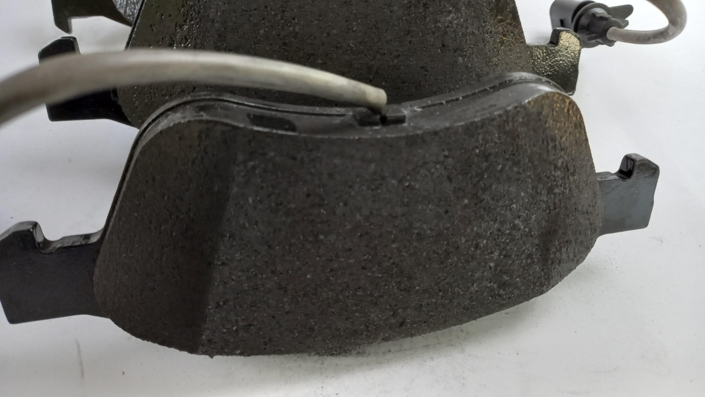 Original AUDI A6 ('05-'11) A8 ('04-'10) Bremsbeläge 360X34mm vorne 4E0698151J