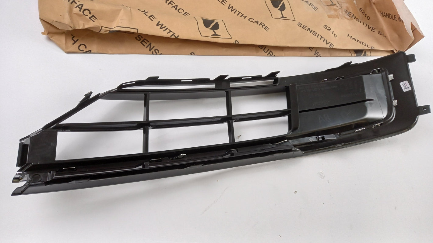 Original AUDI A8 S8 Quattro 4H Stoßfänger Lüftungsgitter rechts 4H0807680RT94