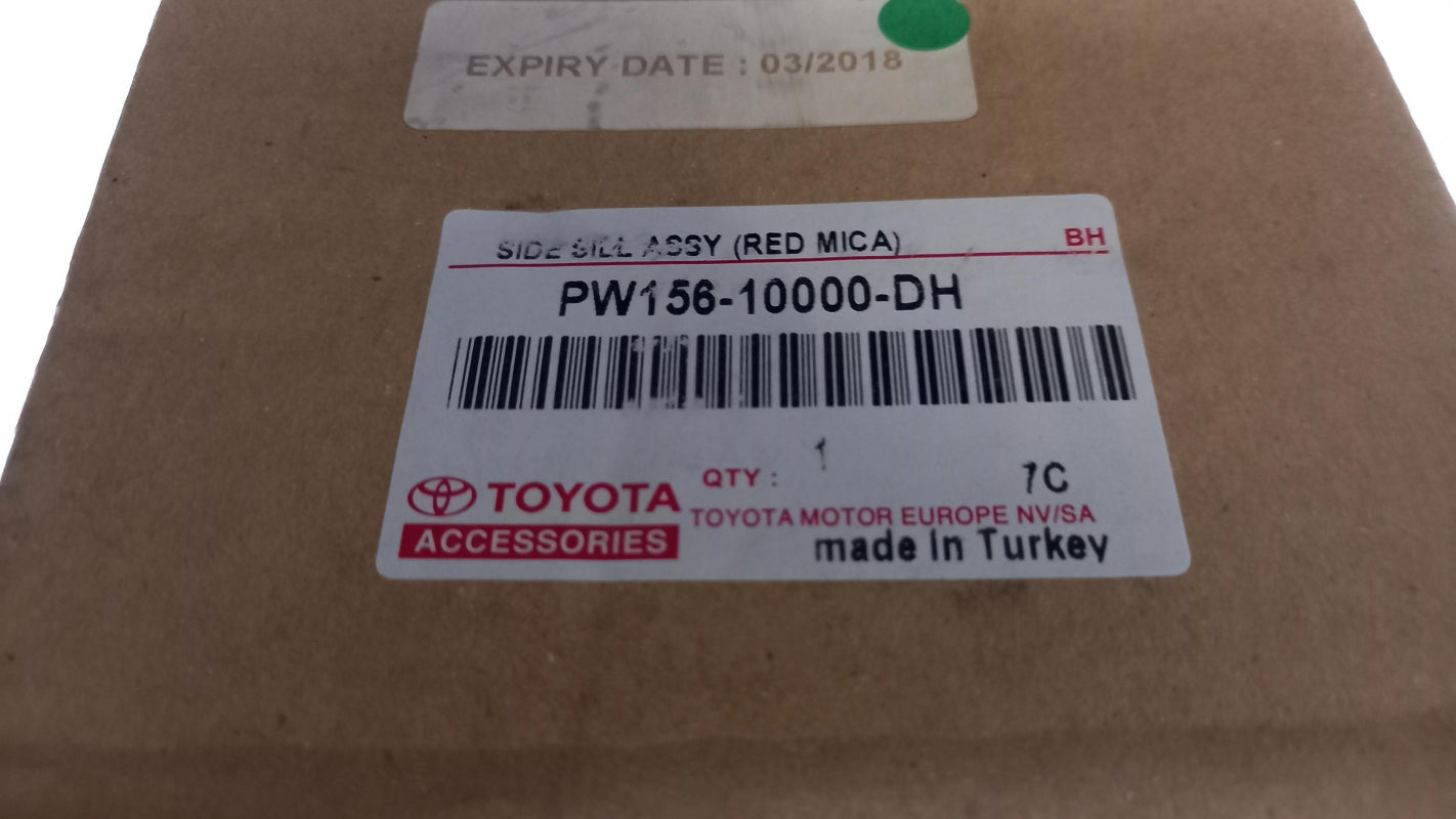 Original TOYOTA C-HR 2016>  Türzierleisten Satz Rot PW15610000DH