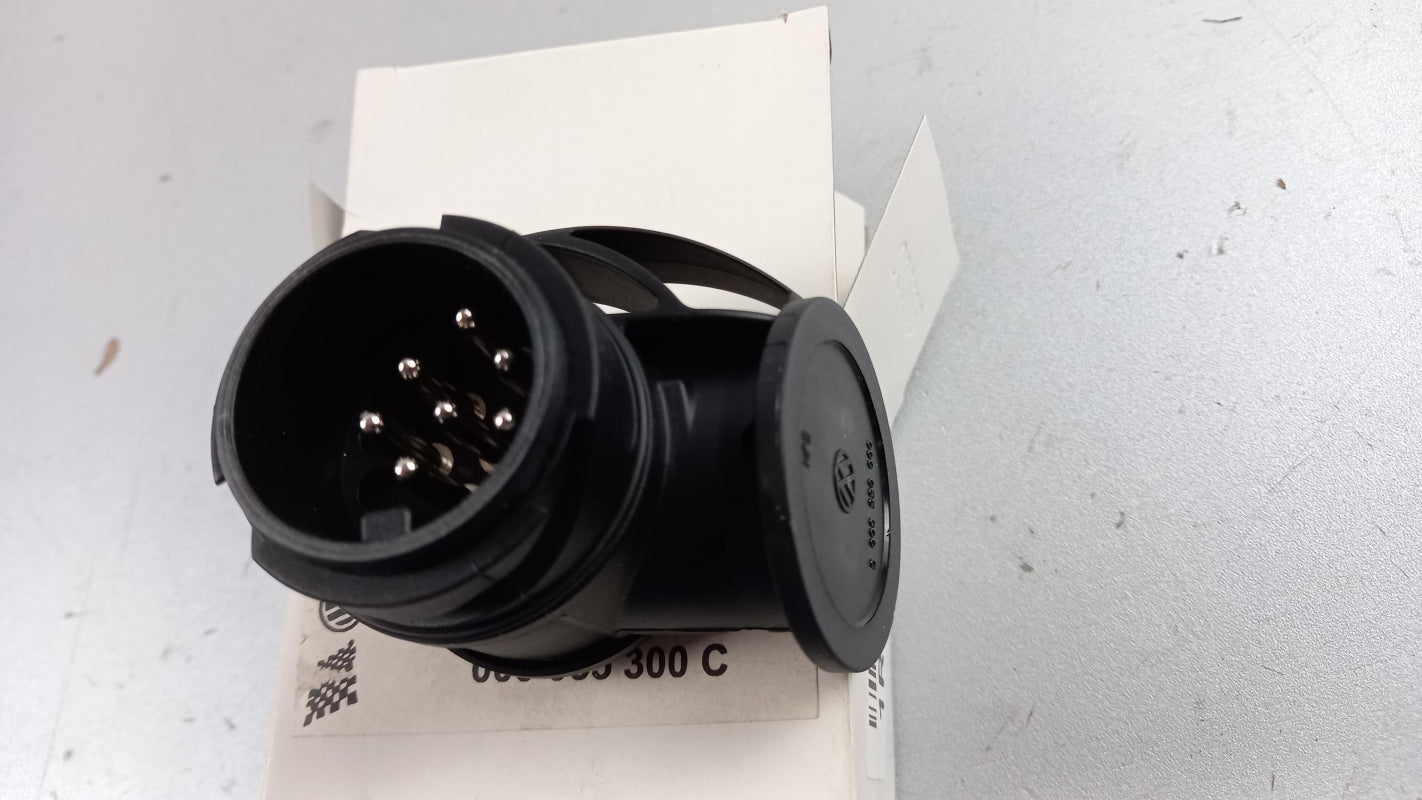Original OE Volkswagen Anhängerkupplung Steckdose 000055300C