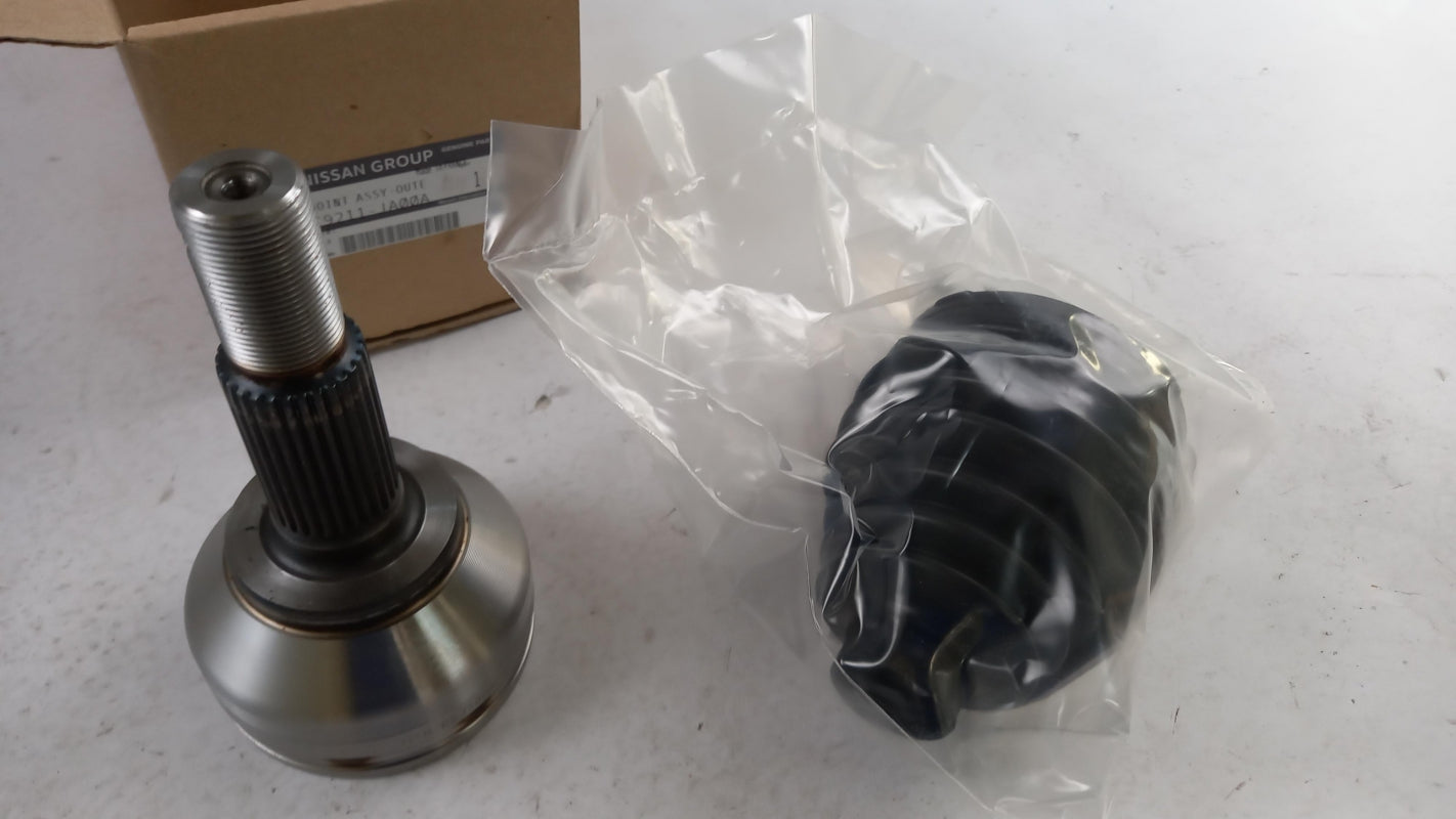 Original OE NISSAN Antriebswelle Gelenksatz C9211JA00A