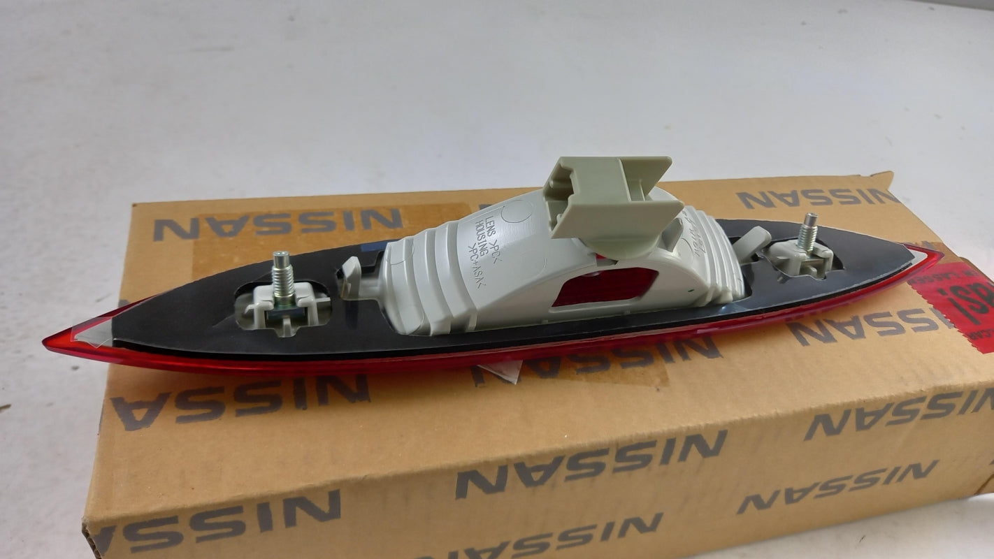 Original OE NISSAN Zusatzbremsleuchte 265905U80A