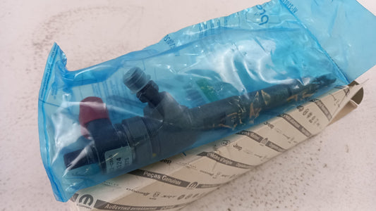 Original FIAT Panda 500 Ducato Injektor 71798324