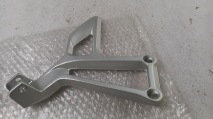 Original BMW F750GS F800GS F900GS Fußrastenhalter hinten rechts 46711613671