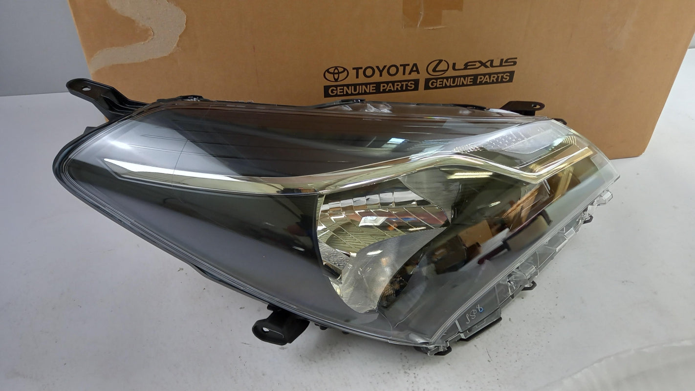Original TOYOTA Yaris 2014-2020 Hauptscheinwerfer Frontlicht rechts 811300DJ70