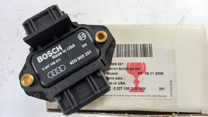 Original AUDI A3 A4 A6 A8 VW Golf Passat Sharan 1.8 Leistungsendstufe 4D0905351