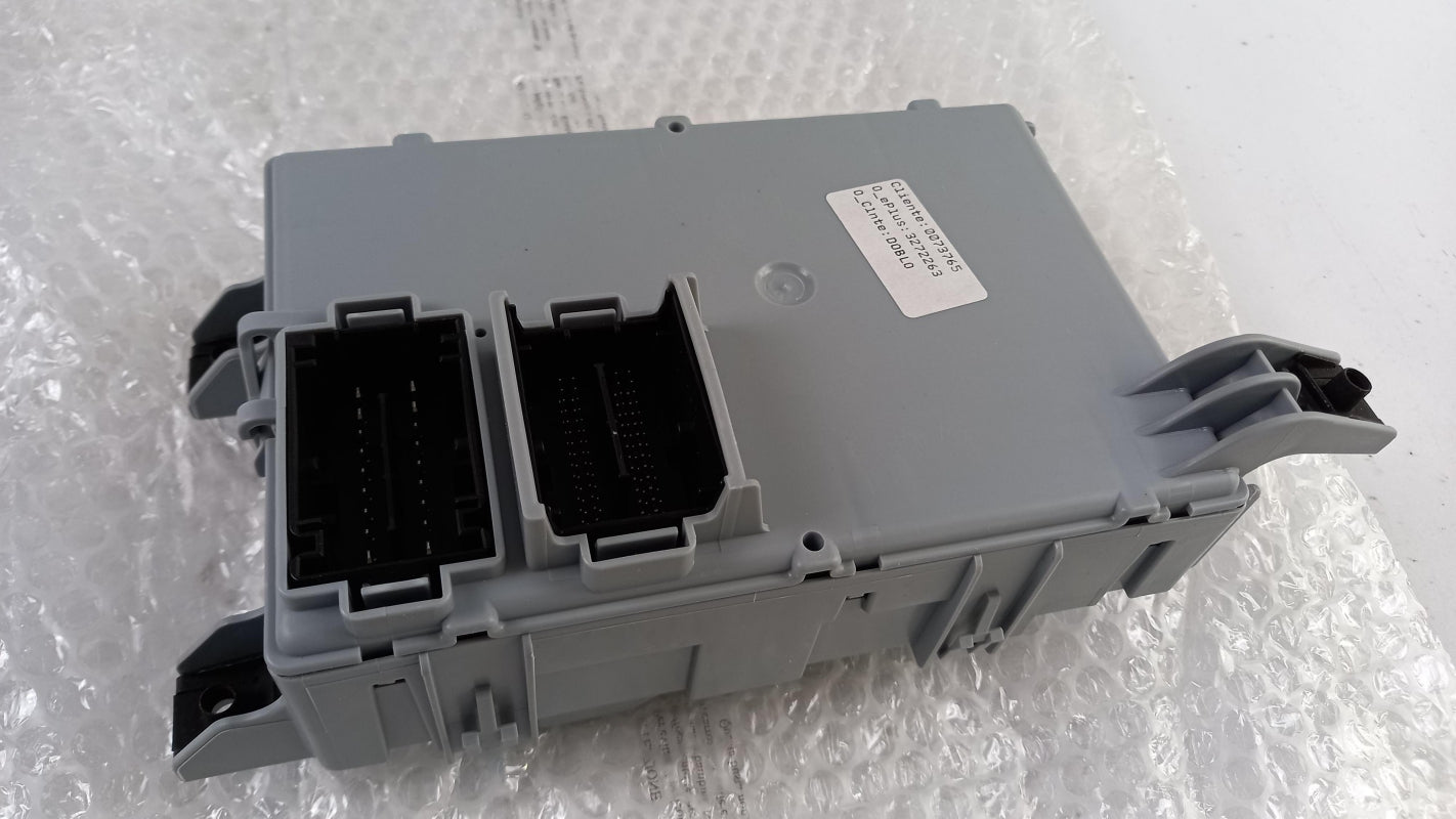 Original OE FIAT Sicherungskasten 52134384