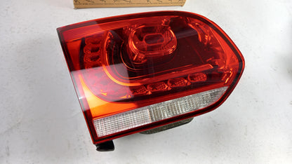 Original OE Volkswagen Heckleuchte 5K0945093AF