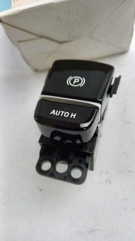 Original BMW 5er G30 G31 F90 6er G32 X3 G01 Parkbremsschalter 61319434486