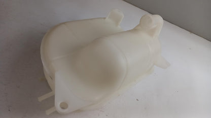 Original OE NISSAN Kühlmittelbehälter 21711F3900